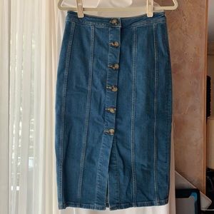 Pilcro Denim Jean Button Front Skirt. Size 4.